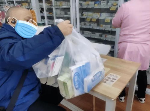 兒子買藥遇阻，父親直接安排3公斤，全班跟著沾光，